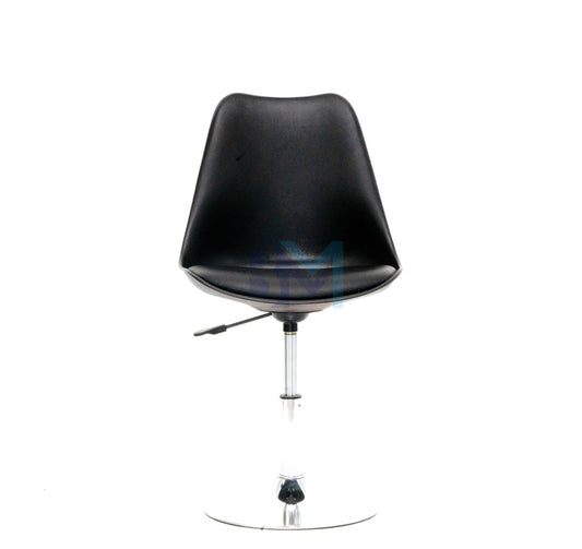 Black leatherette and polyurethane manicure chair