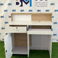Reception desk with modern design in wood and white color