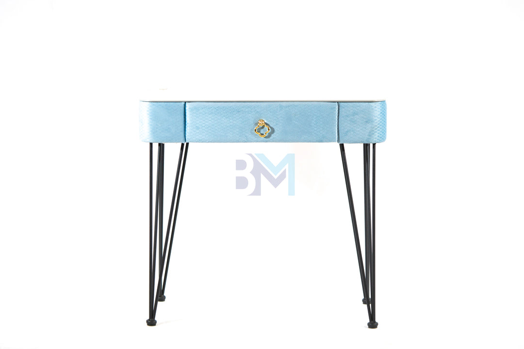 Individual manicure table in blue velvet and black base