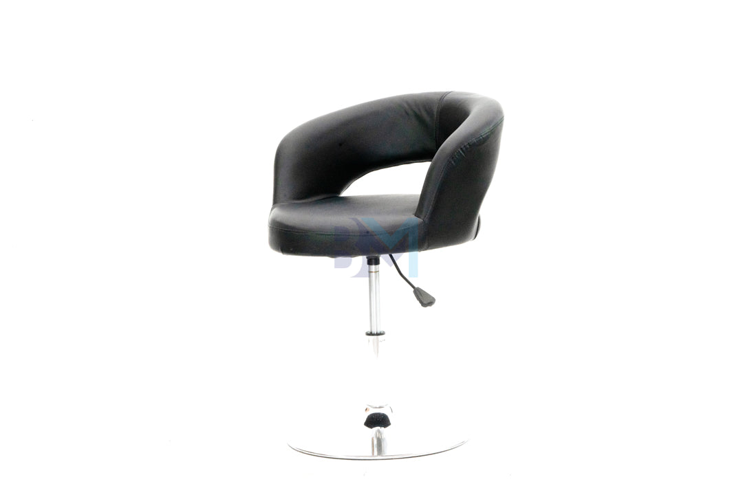 Black leatherette manicure chair 